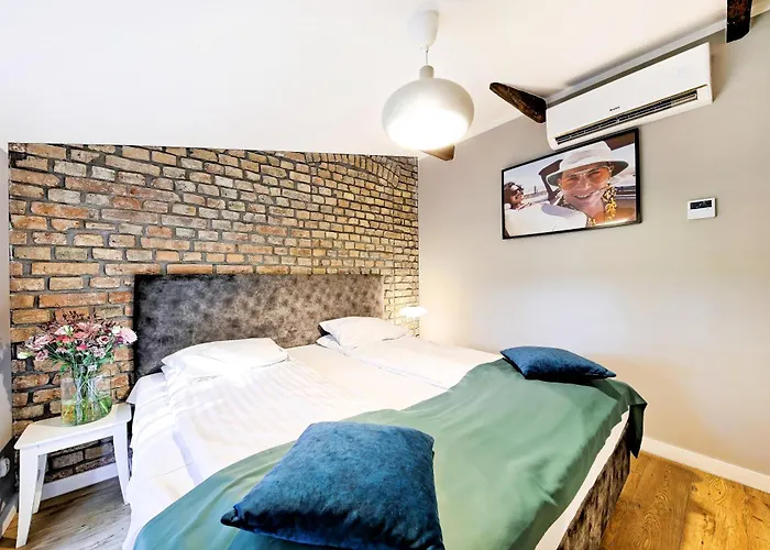Apartamenty Cinema